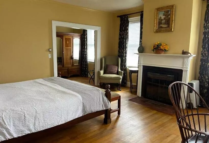 キングサイズベッドのデラックスルーム, The Inn At Montpelier