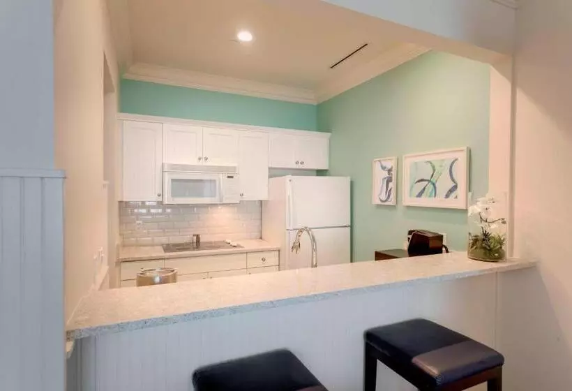 マスタースイート ビュー付き, Inn At Bay Harbor, Autograph Collection