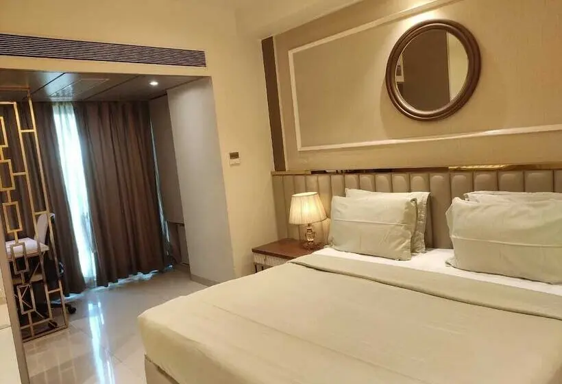 اتاق لوکس, Sheetal Residency