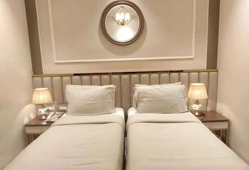 اتاق لوکس, Sheetal Residency