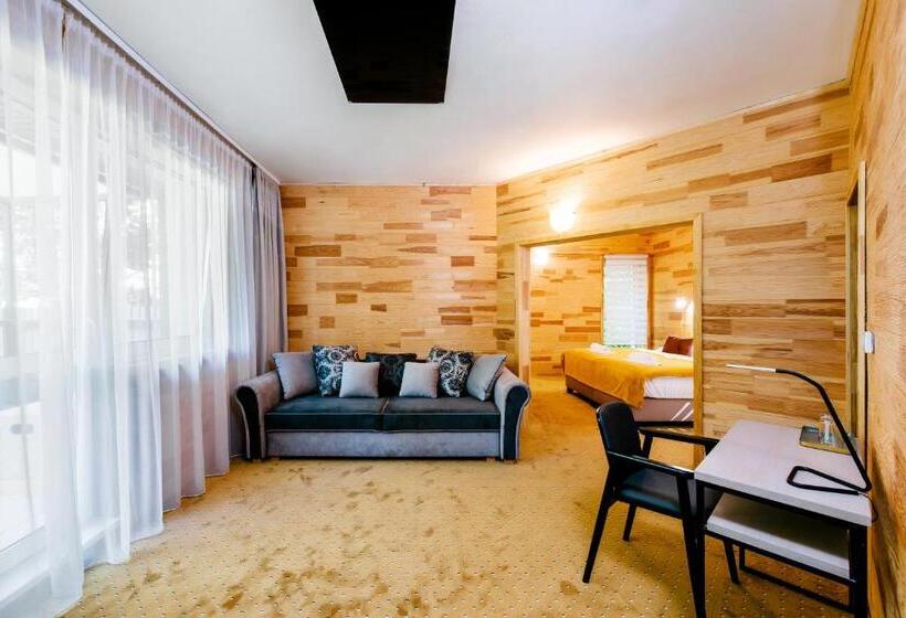 Superior suite with balcony, Veverica
