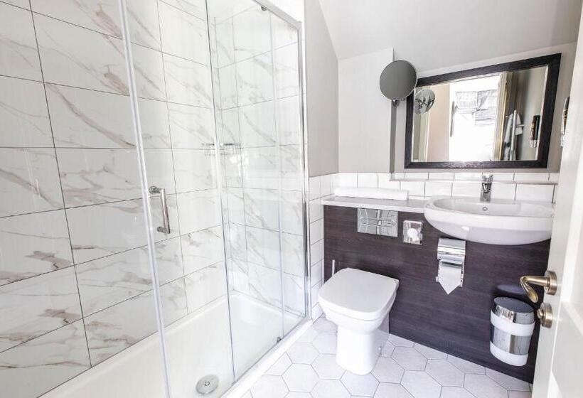 Номер Deluxe, Blackfriars