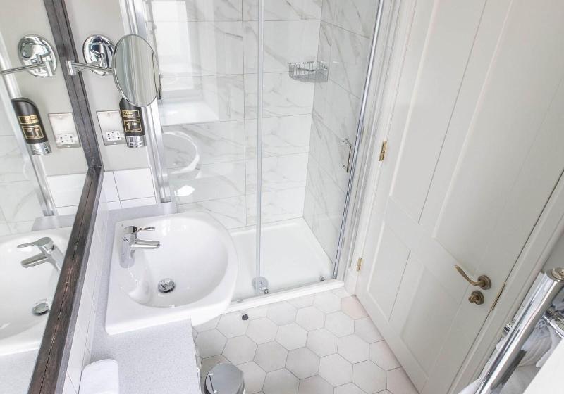 Номер Deluxe, Blackfriars