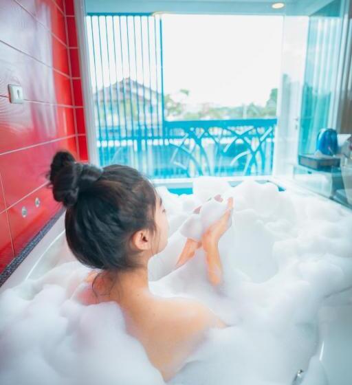 ハイドロマッサージバス付きスイート, Bluetel Re Sidence Bangkok Impact 1 Time Drop Off Service To Impact