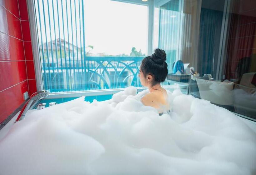 ハイドロマッサージバス付きスイート, Bluetel Re Sidence Bangkok Impact 1 Time Drop Off Service To Impact