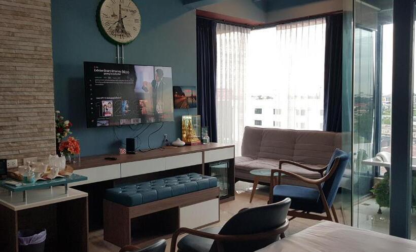 応接間付きスタンダードルーム, Bluetel Re Sidence Bangkok Impact 1 Time Drop Off Service To Impact