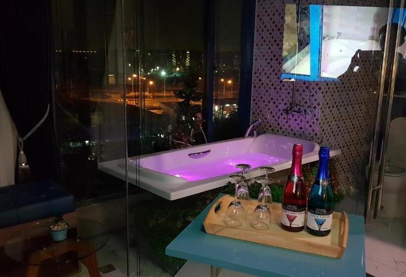 ペントハウス2ベッドルームアパート, Bluetel Re Sidence Bangkok Impact 1 Time Drop Off Service To Impact