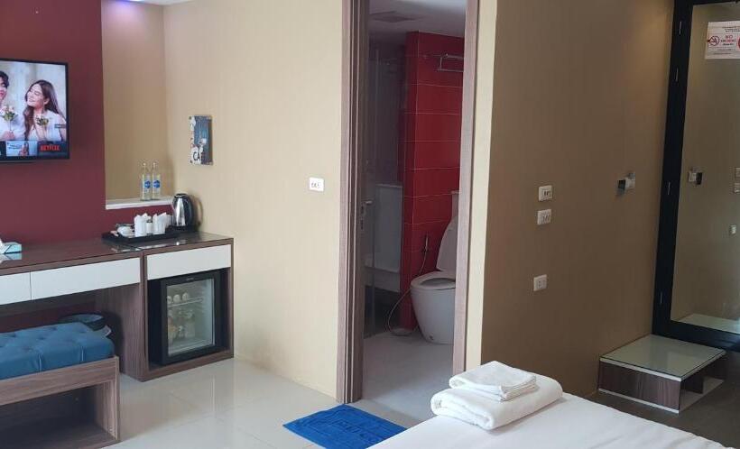 デラックストリプルルーム, Bluetel Re Sidence Bangkok Impact 1 Time Drop Off Service To Impact