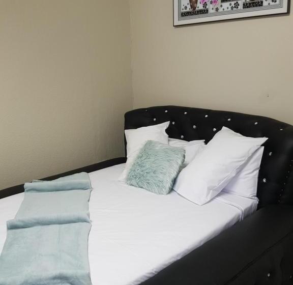 اتاق لوکس, Alimop Guesthouse