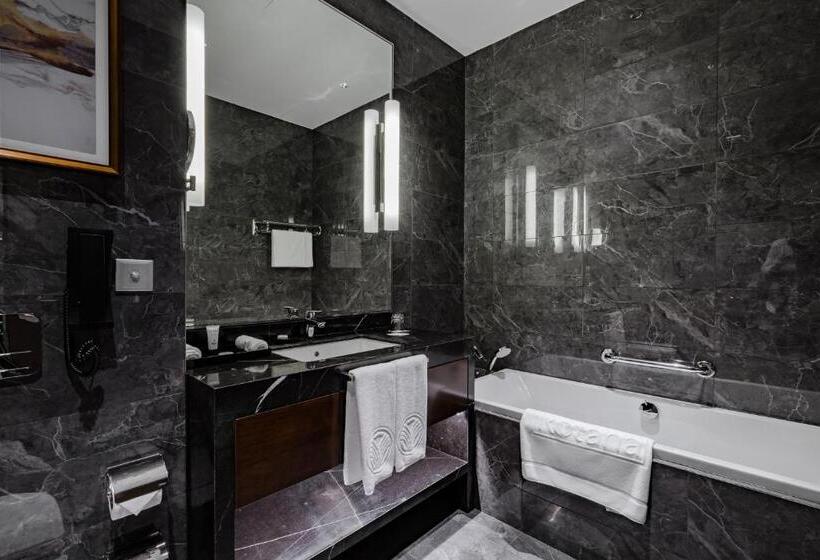 Quarto Standard Cama King, Johari Rotana