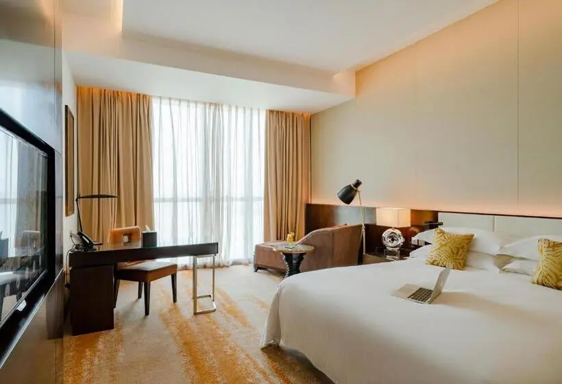 اتاق استاندارد با تخت بزرگ, Johari Rotana