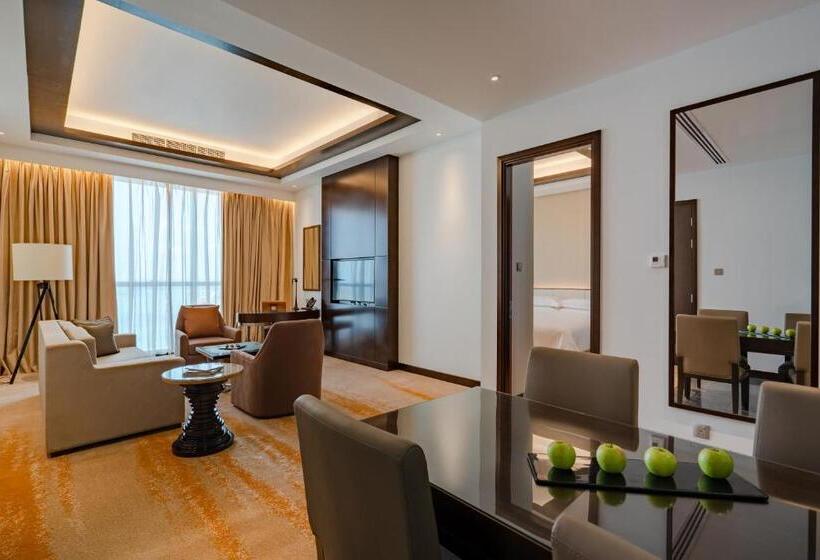 غرفة قياسية سرير كينج, Johari Rotana