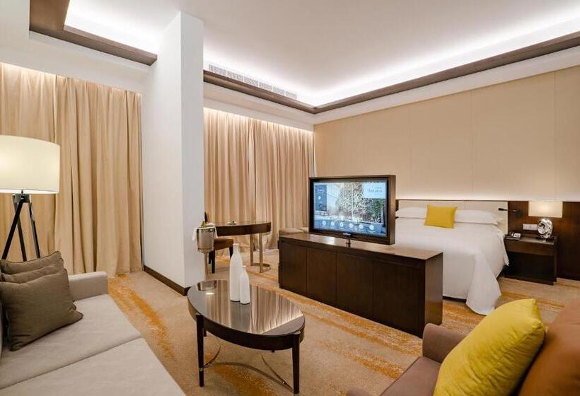 اتاق استاندارد با تخت بزرگ, Johari Rotana