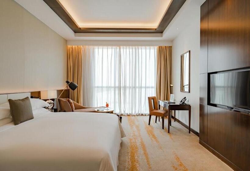 سوییت, Johari Rotana