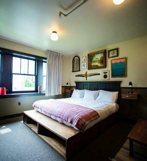 غرفة قياسية سرير كينج لذوى الإحتياجات الخاصة, Kex