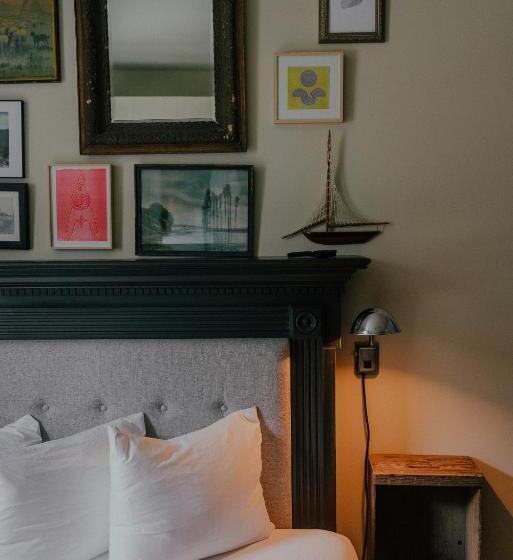 غرفة ديلوكس سرير كينج, Kex