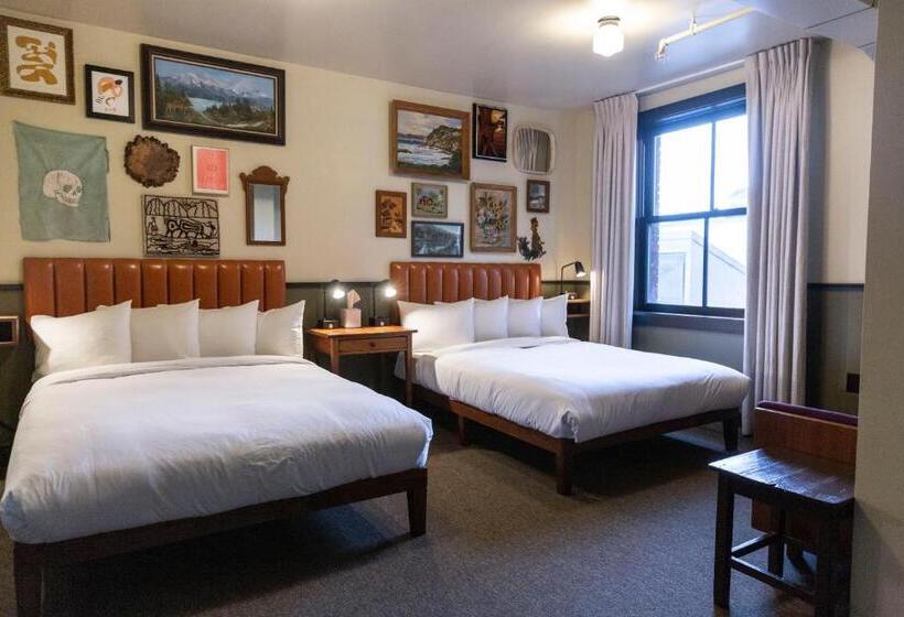 غرفة قياسية حمام مشترك, Kex