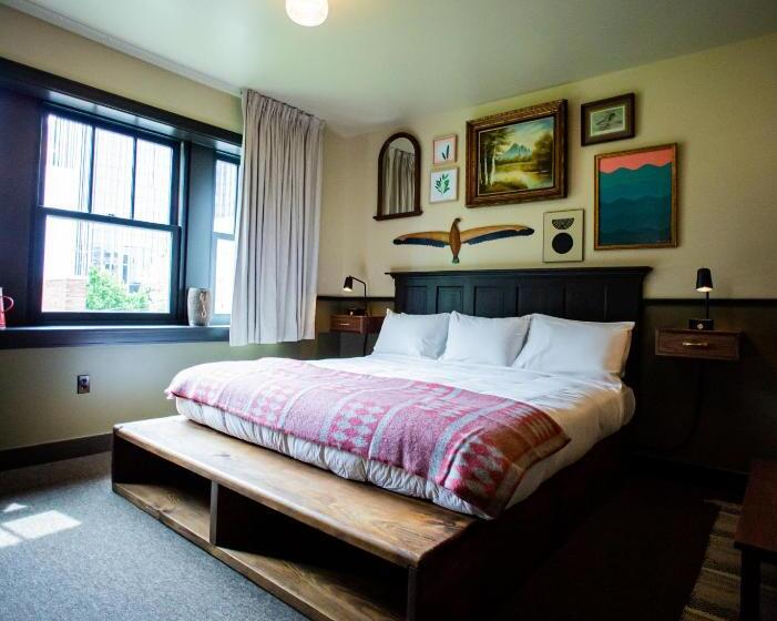 غرفة قياسية سرير كينج لذوى الإحتياجات الخاصة, Kex