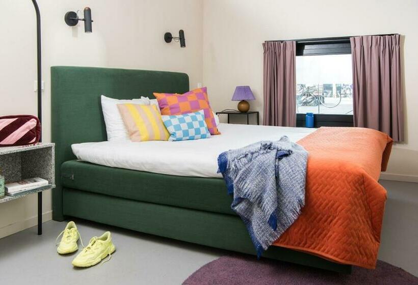 Quarto standard, Unplugged