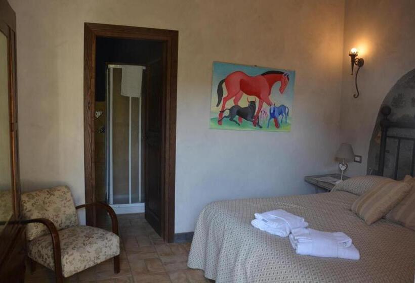 Standart Oda, Agriturismo Re Tarquinio