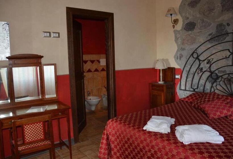 Üç Kişilik Rahat Oda, Agriturismo Re Tarquinio