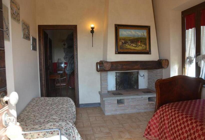 Üç Kişilik Rahat Oda, Agriturismo Re Tarquinio