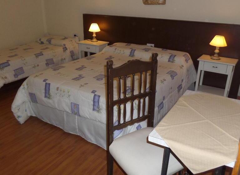 غرفة قياسية ثلاثية, Radio