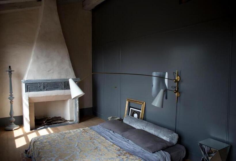 اتاق لوکس سه تخته, B&b La Fustaia