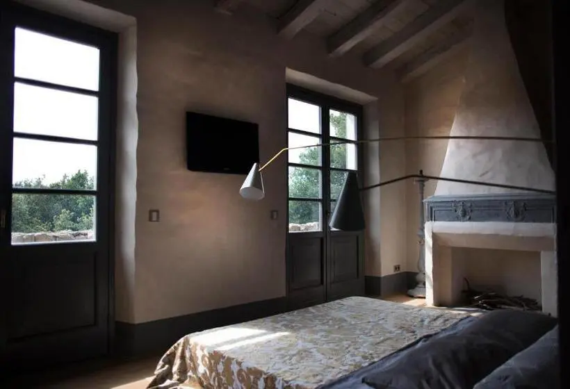 اتاق لوکس سه تخته, B&b La Fustaia