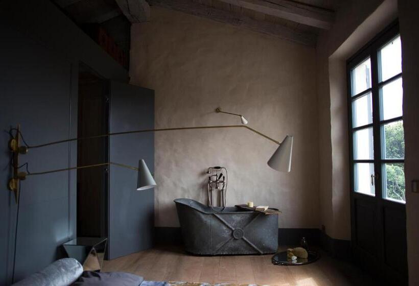 اتاق لوکس سه تخته, B&b La Fustaia