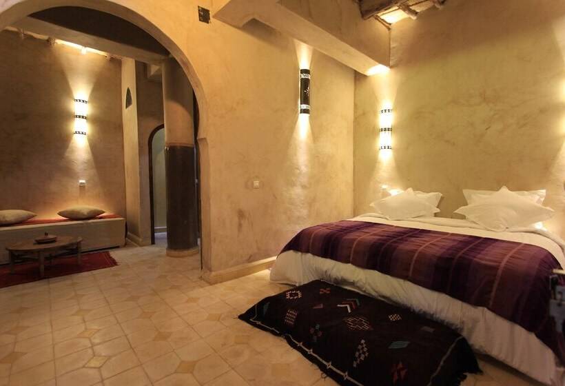 سوئیت دلوکس 2 خوابه, Kasbah Titrit