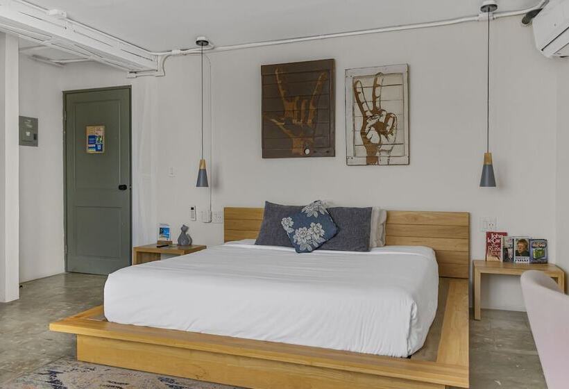 סוויטה, Selina Casco Viejo Panama City