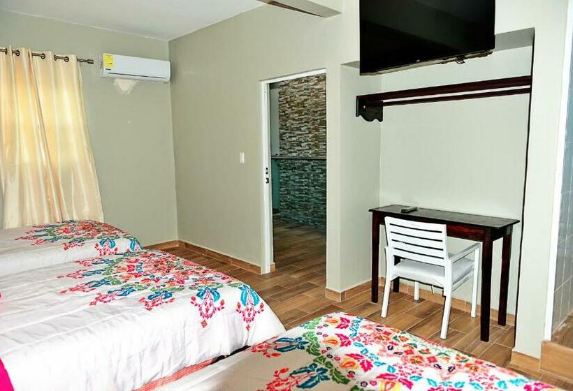 标准三人间, Real De Lua