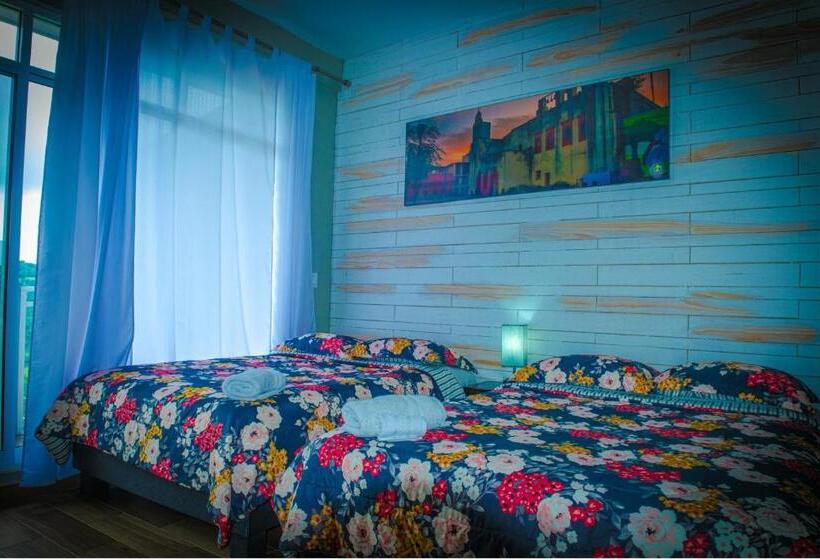 标准间, Real De Lua