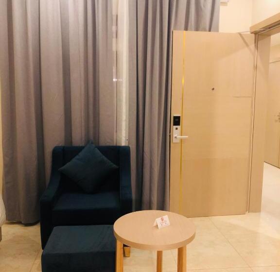 اتاق استاندارد, Season Inn