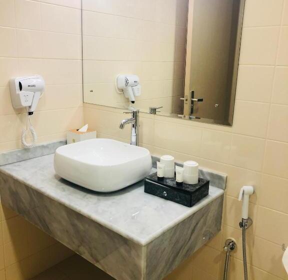 اتاق استاندارد, Season Inn