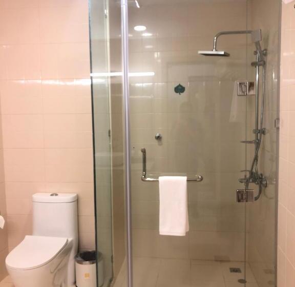 اتاق لوکس, Season Inn