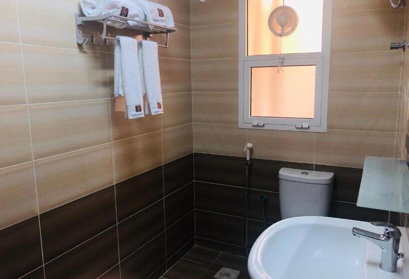 آپارتمان 1 خوابه, Season Inn