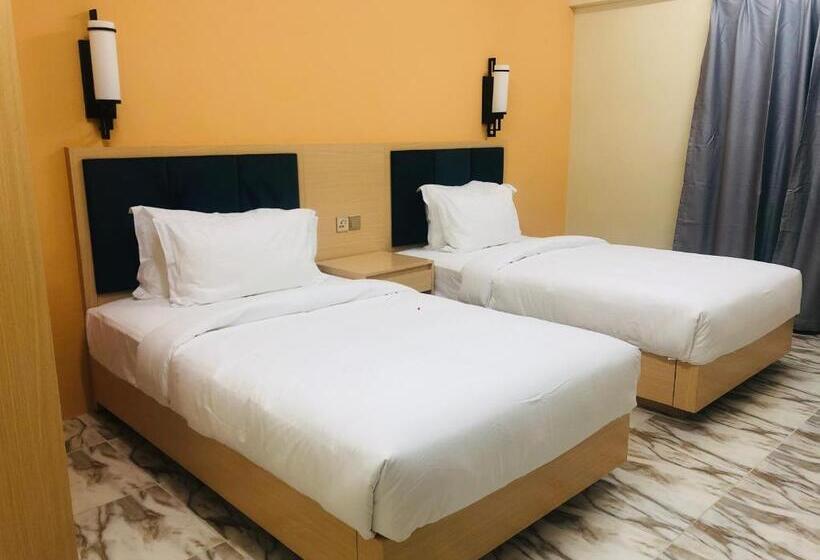 آپارتمان 2 خوابه, Season Inn