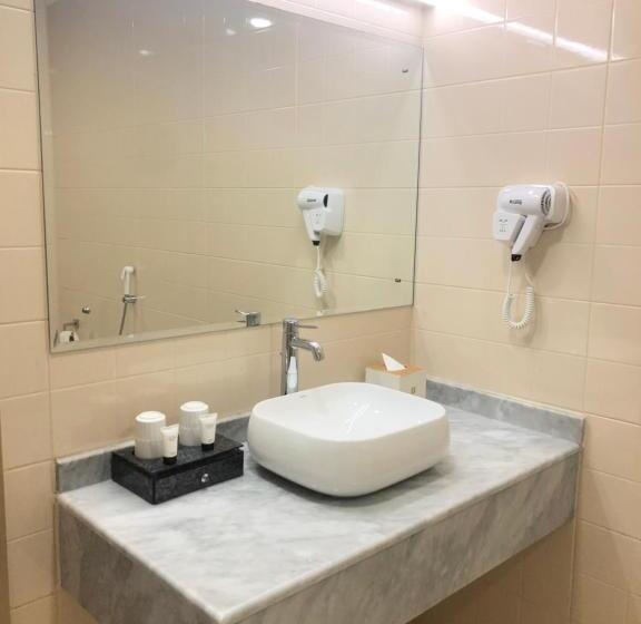 اتاق استاندارد, Season Inn