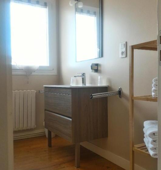 家庭间, Hôtel Le Poulmic