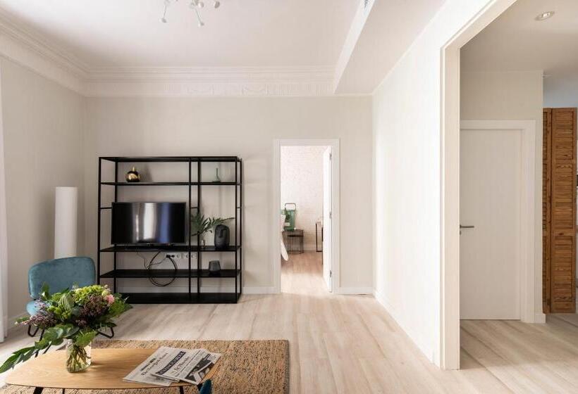 Апартаменты 2 Спальни, Aspasios Gracia Apartments