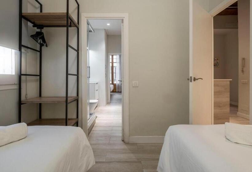 Апартаменты 1 Спальня с Балконом, Aspasios Gracia Apartments