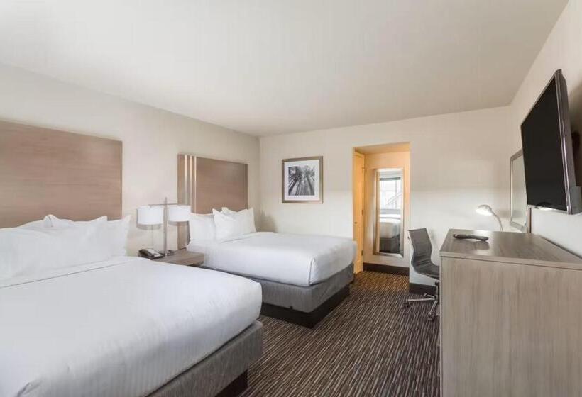 Номер Стандарт 2 Двуспальные Кровати, Days Inn By Wyndham Yosemite Area