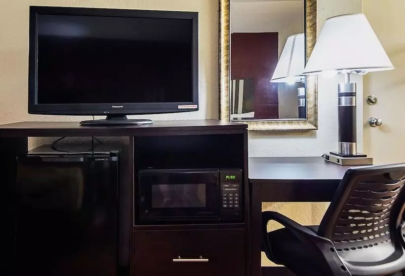 ２ダブルベッドのスタンダードルーム, Econo Lodge Research Triangle Park