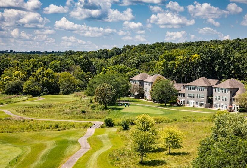 Номер Deluxe, Cottages & Suites Geneva National