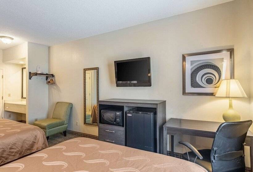 ２ダブルベッドのスタンダードルーム, Quality Inn Rome South