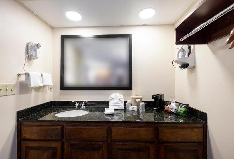 キングサイズベッドのスイートルーム, Red Roof Inn & Suites Calhoun