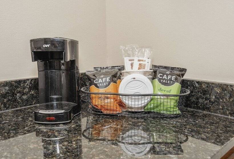 身障者適用スーペリアールーム, Red Roof Inn & Suites Calhoun