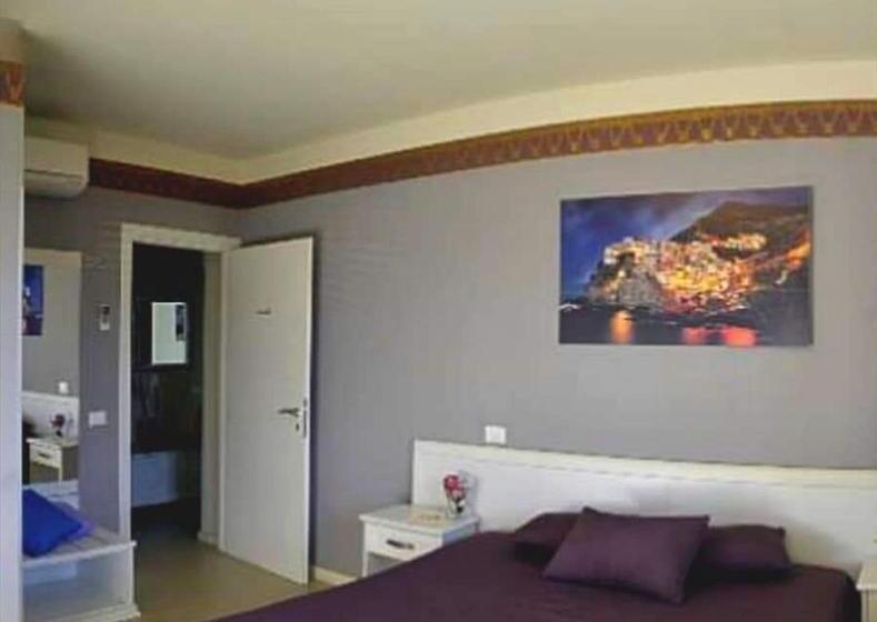 标准三人间, B&b La Sicilia A Tavola